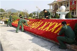 Trung tướng Dương Đình Thông kiểm tra công tác chuẩn bị Đại hội Đảng tại Đảng bộ Trung đoàn 246